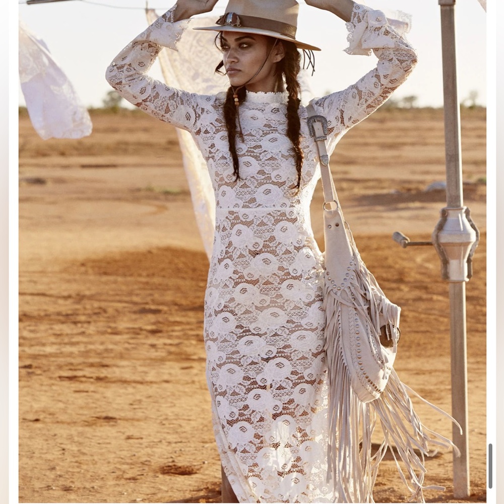 ✨ Spell 💫and the gypsy collective Rosamond lace gown revolver collection - Picture 6 of 16